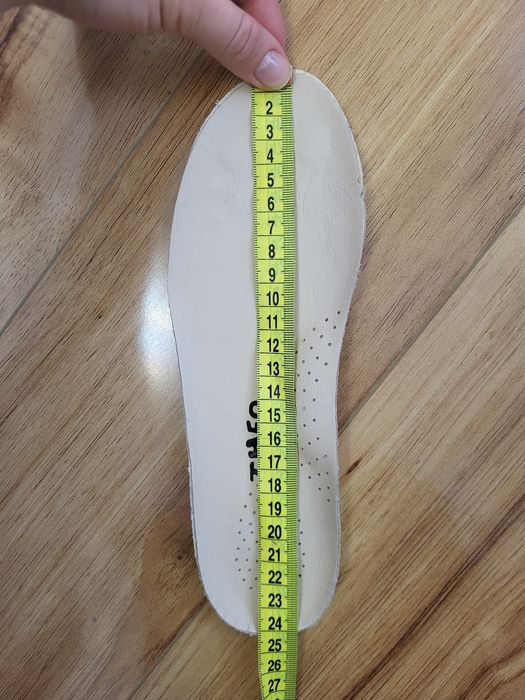 кожаные кроссовки унисекс 37 размер