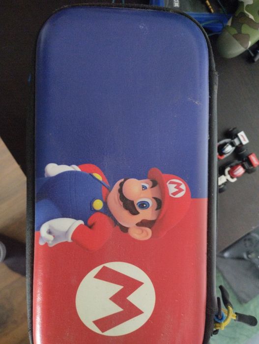 Nintendo switch+6 игри и 2 контролери