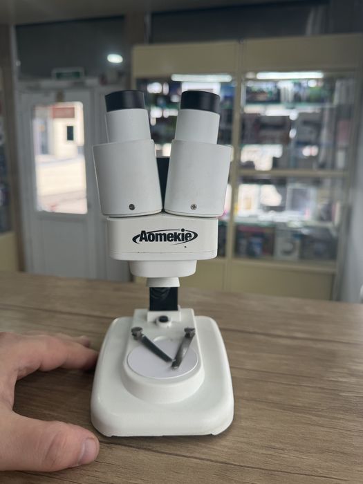 Микроскоп с подсветкой