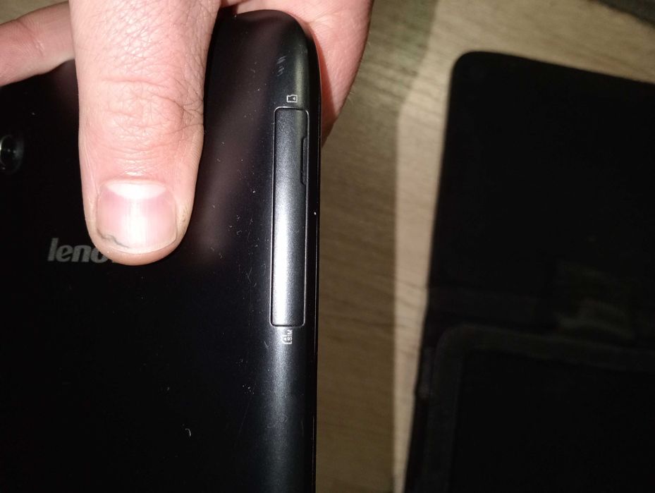 Таблет lenovo a3300