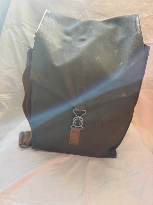 Masti de gaz in geanti originala cu toate accesoriile