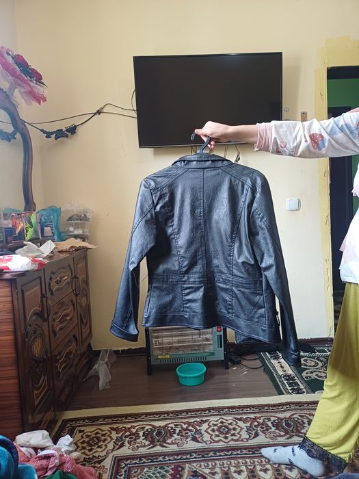 Jeniskiy koja holati yangi birmartta kiyilgan