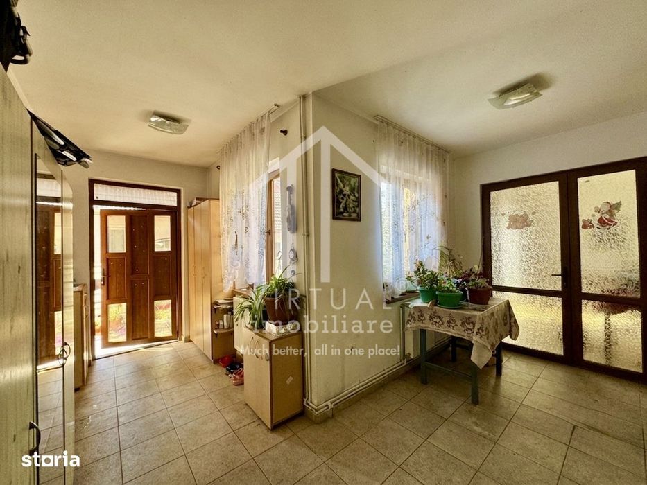 Casa individuala cu 5 camere, 165mp utili, 545mp teren - Lupeni