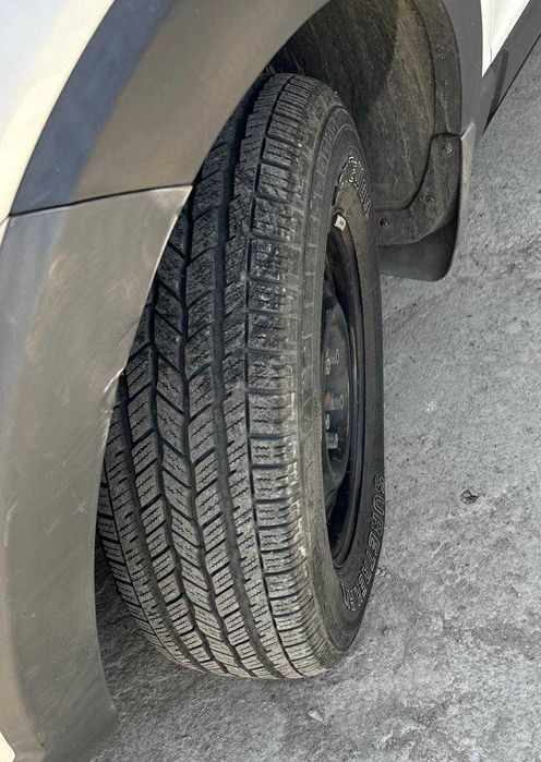 Chevrolet Captiva-1 LS,  2,4-мотор, механика, белая касабланка, 2008г.