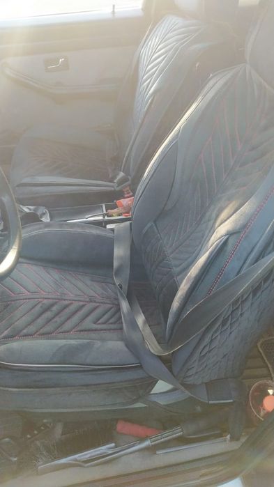 В продаже Ауди 100 сотка.