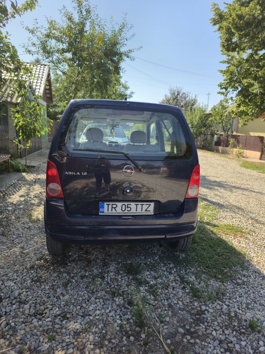 Vând Opel Agila 2003