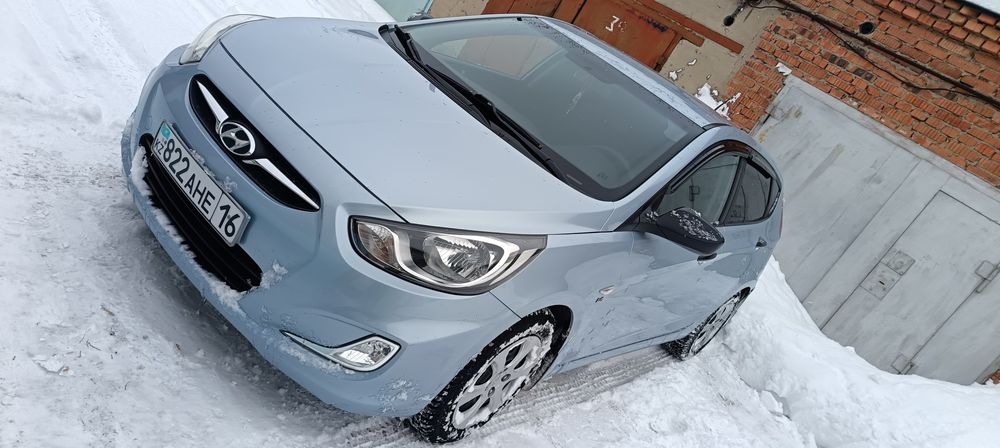 Продам hyundai accent 2012