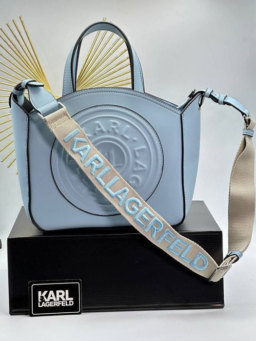 Стилна дамска чанта