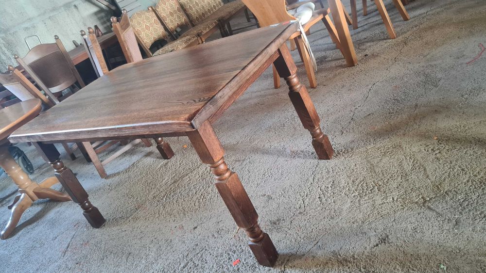 масас резбовани крака  +4 стола