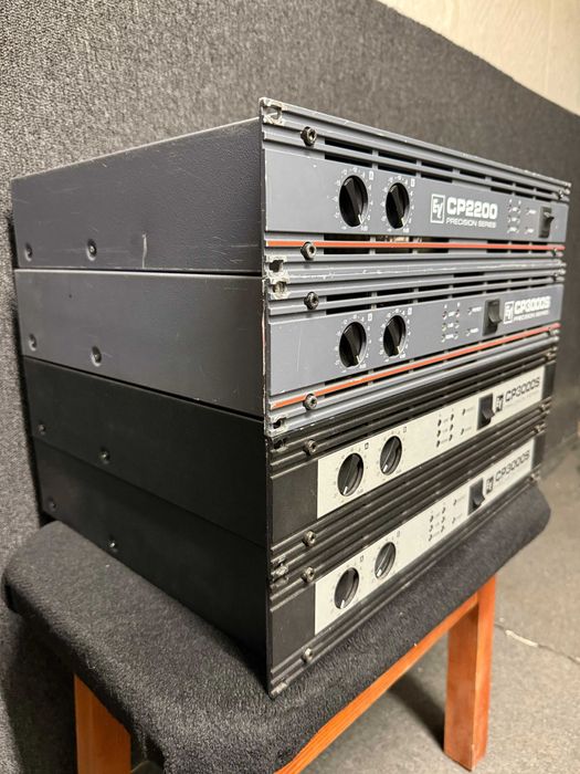 Vând Amplificator Electrovoice CP 3000S