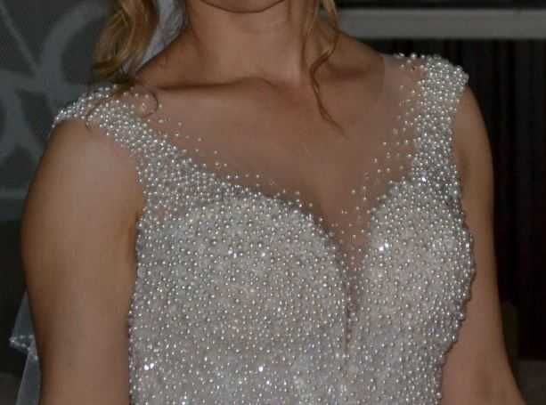 Rochie mireasa cu corset, cu perle