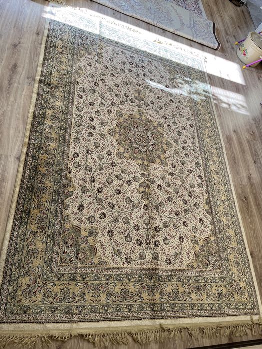 Продам ковёр. Качество супер. дорогой