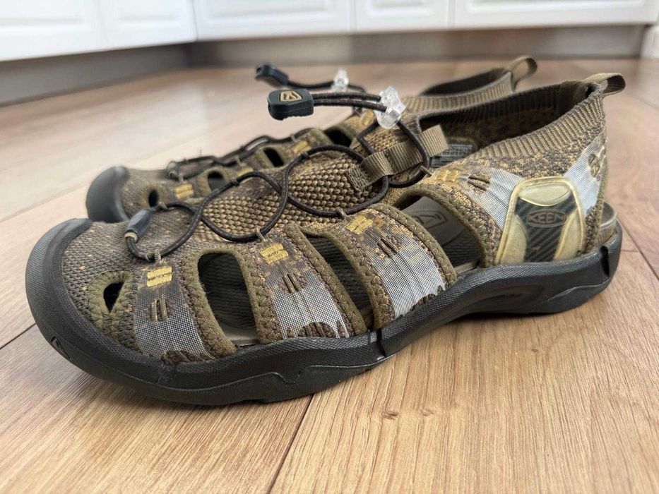 Keen 44.5 sandale outdoor barbati