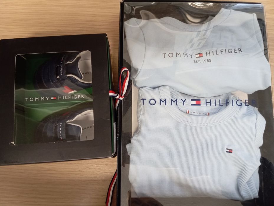 Set bebeluși Tommy Hilfiger mărimea 56