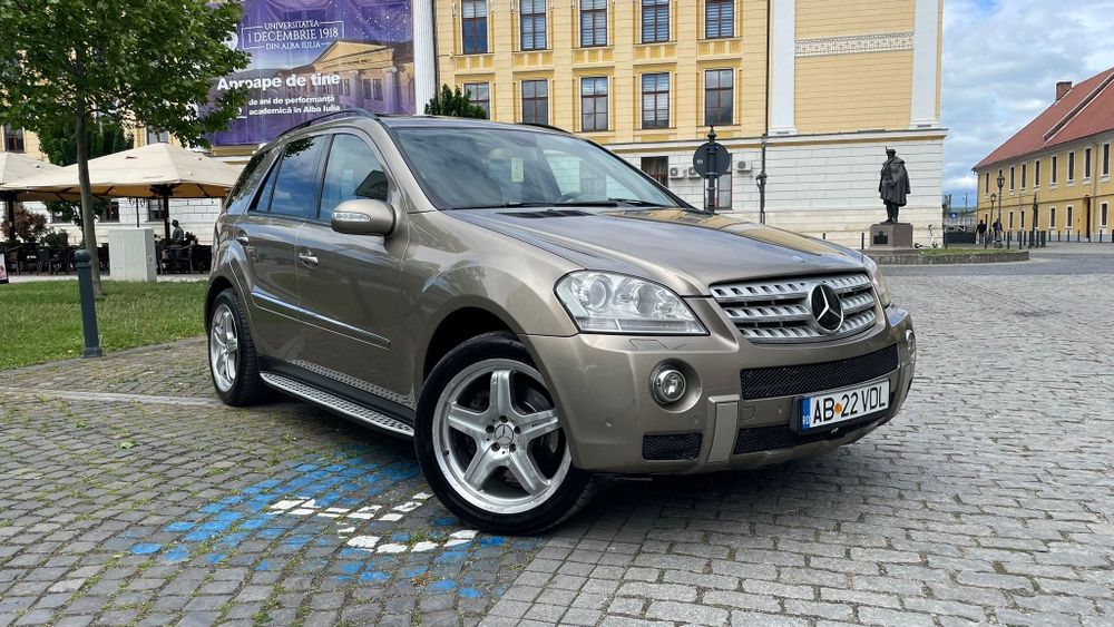 Mercedes ML 3.0 Diesel An 2009 Unic proprietar in acte Înmatriculat Ro Cu Acte La Zi