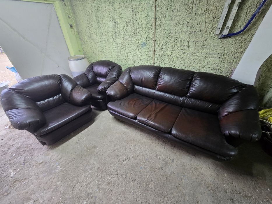 Диван разтегателен кожен