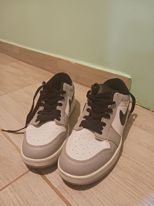 Nike air jordan 1 low