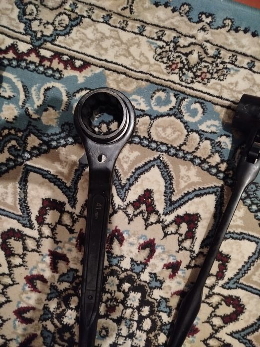 Kluch trishotka udarniy xarxil oʻlchalilar bor