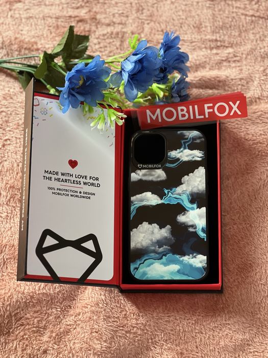 ЧИСТО НОВИ КАЛЪФИ ЗА iPhone 11 и протектори iPhone 13\13Pro MOBILFOX