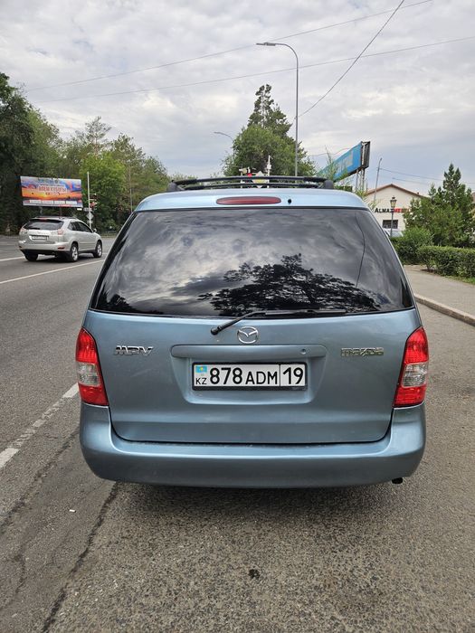 Мазда MPV 2002г минивен
