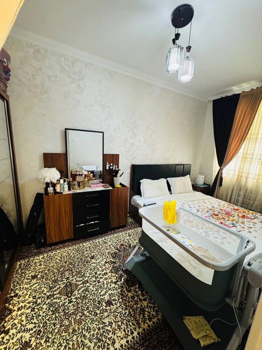 Продается 2/4/4 на мв.Феруза