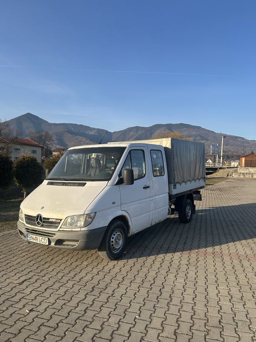 Mercedez-Benz Sprinter 208