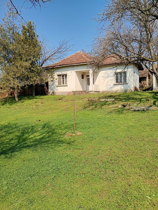 Къща село Гложене