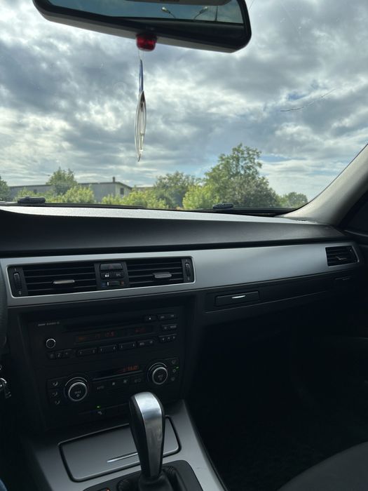 BMW Seria 3 E91 -320d