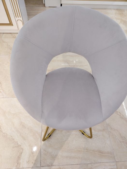 Луксозно кресло с мека тапицерия