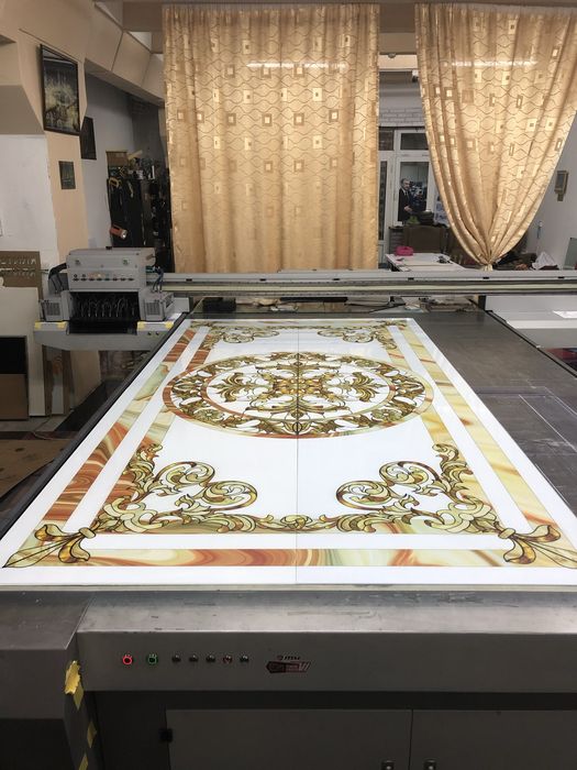 УФ принтер.