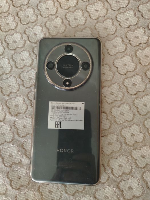 Продам хороший телефон