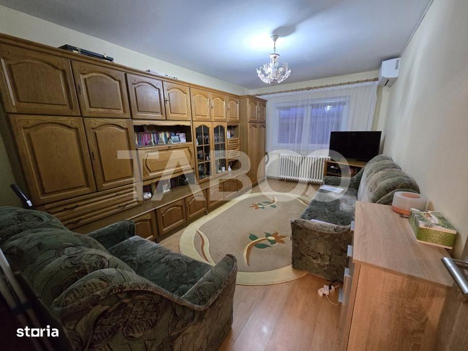 Apartament 2 camere decomandat balcon pivnita Terezian Sibiu — fotografia 3