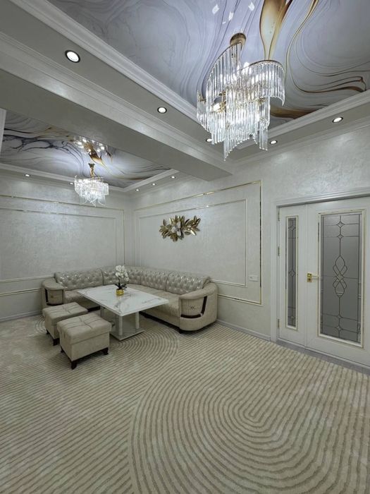 Срочно сотилади новостройка 79кв.м 3 хона 4 этаж 6 этажли домда.