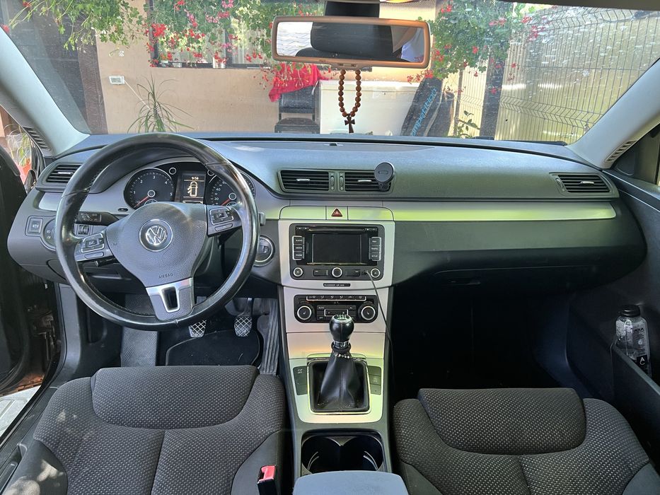 VOLKSWAGEN Passat 2011 — imagine 2