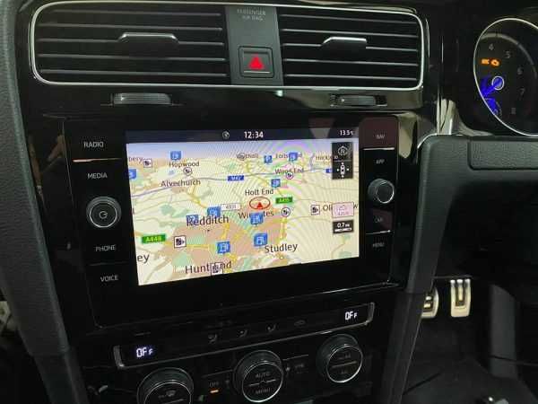 Vand, actualizez, instalez soft GPS de la distanta Activez AndroidAuto