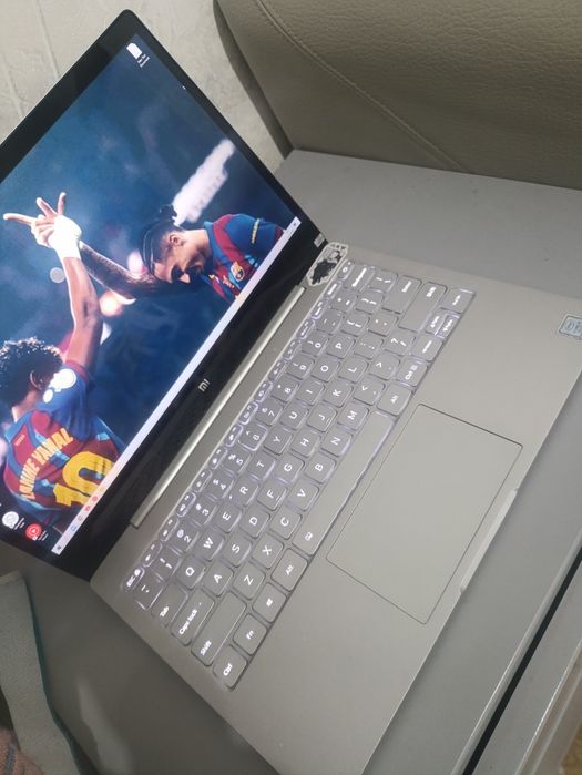 Xiaomi Mi Notebook Air ноутбук