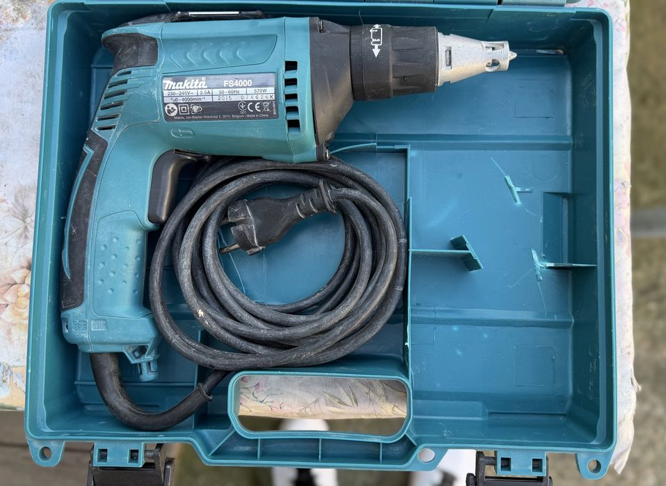 Makita Винтоверт за гипсокартон FS4000
