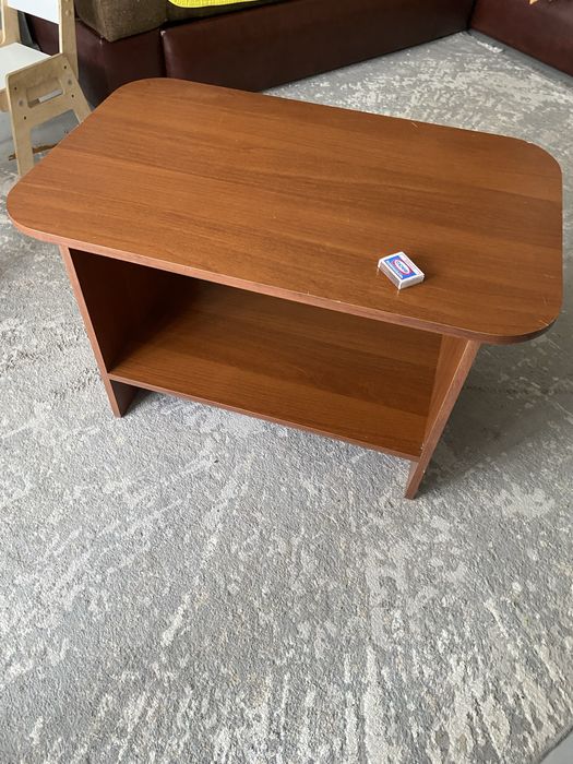 Продаю журнальный столик