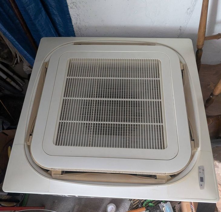 Таванен климатик Osaka 24-ка