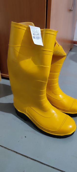 Сапоги резиновые
