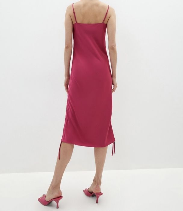 Продам новое платье комбинацию