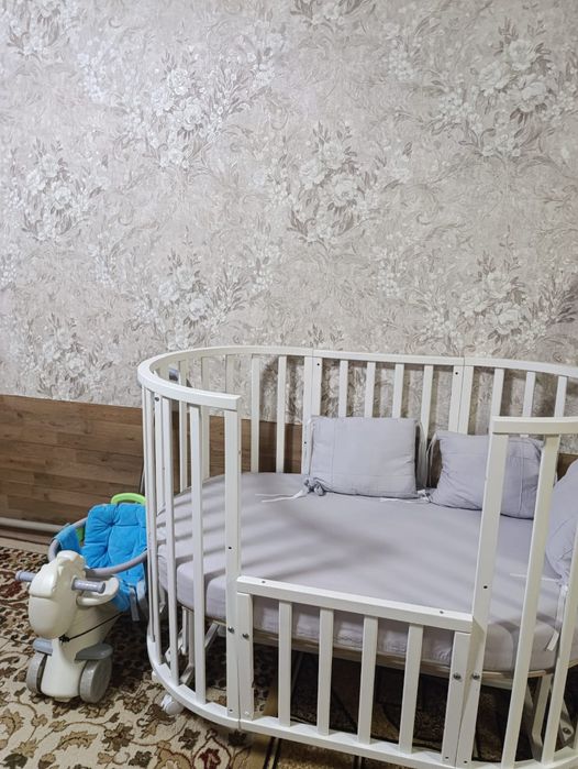 Продаю детскую коляску,манеж,шезлонг