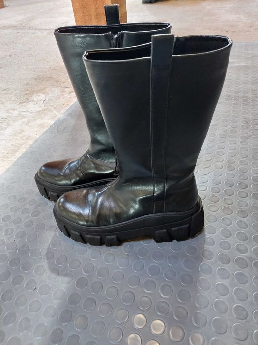 Черни ботуши Asos 42 номер