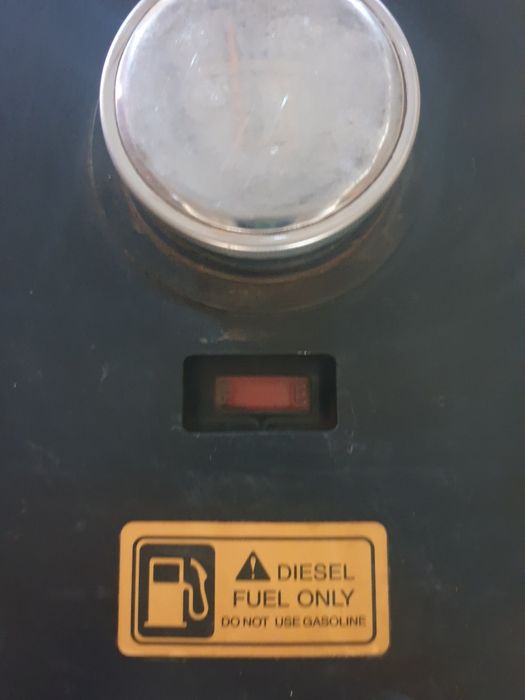 Dvijok (движок) Navigator sotiladi 9kw disel.