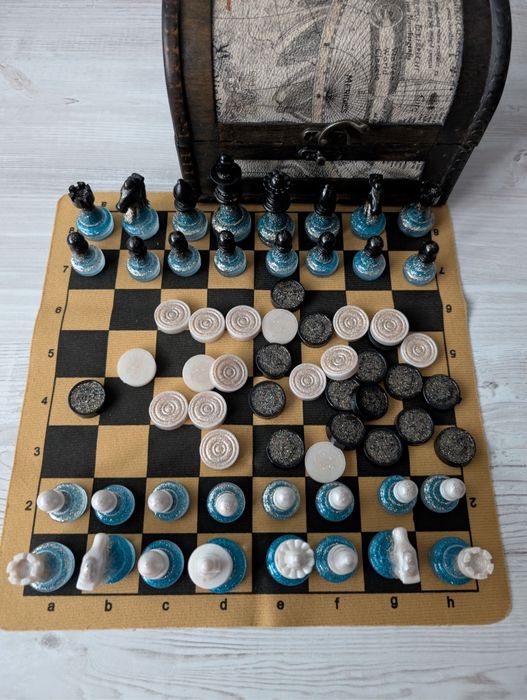 Set șah și dame - ideal pentru cadou