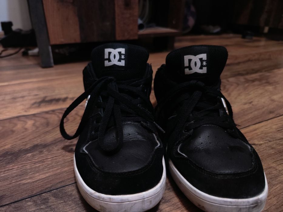 Обувки DC 41 размер в идеално състояние