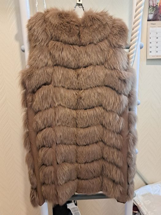 Продам меховой жилет