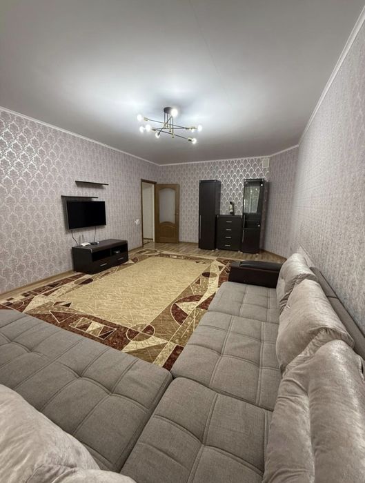 Продам 2 к.кв. Батыс 2