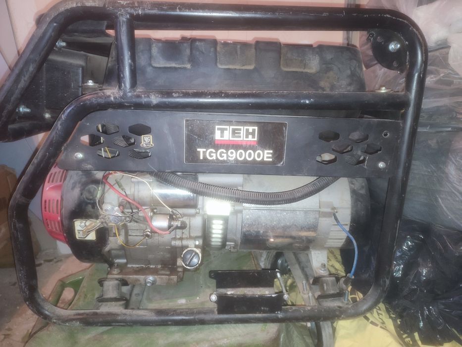 Бензиновый генератор ТЕН 9000Е