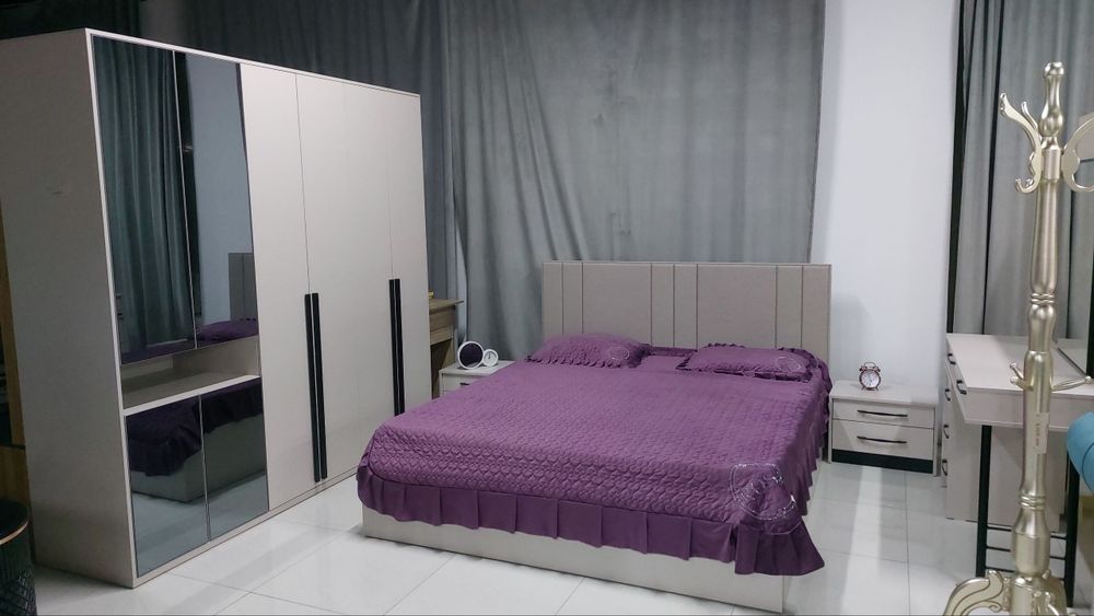 Спальный гарнитур. Мебельный диван кресло стол стул продаются